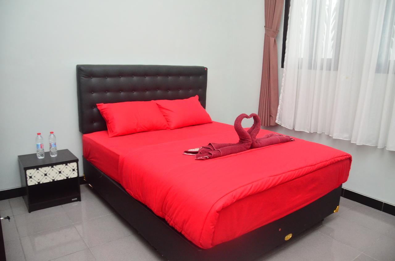 Banyu Homestay Banyuwangi  Luaran gambar