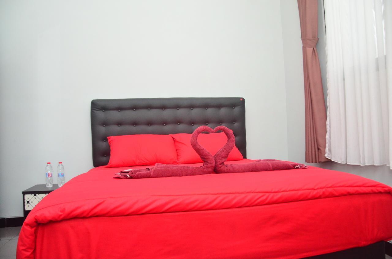 Banyu Homestay Banyuwangi  Luaran gambar