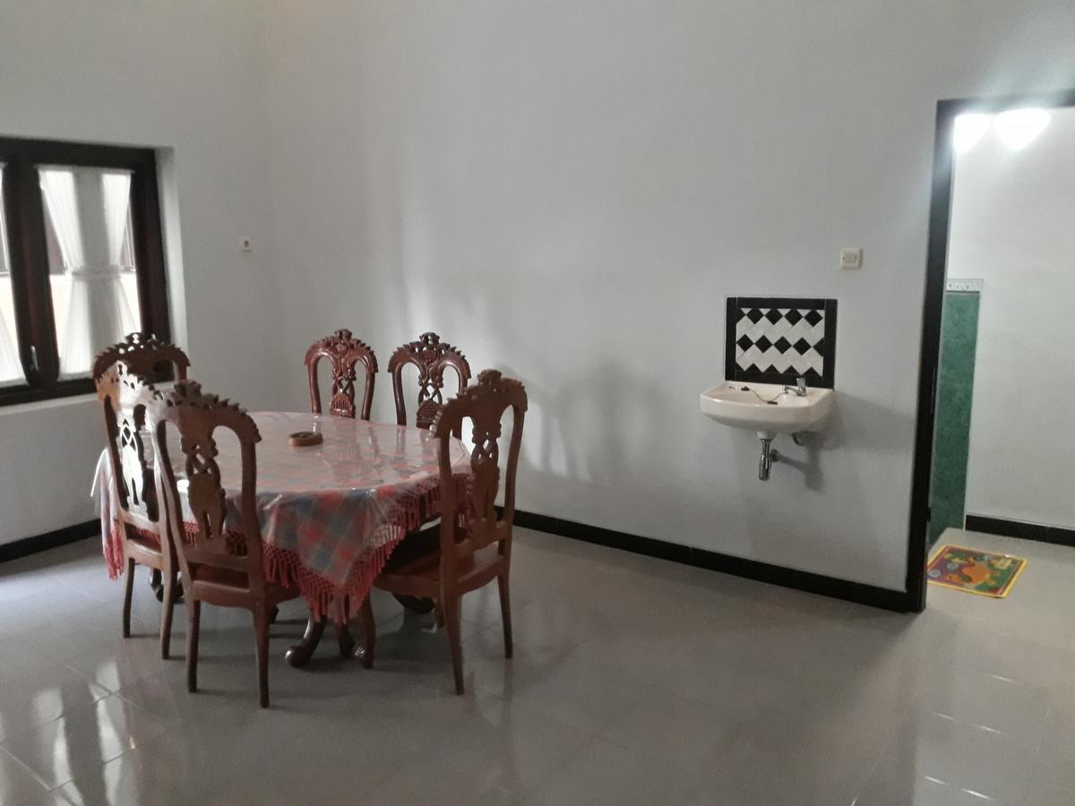 Banyu Homestay Banyuwangi  Luaran gambar