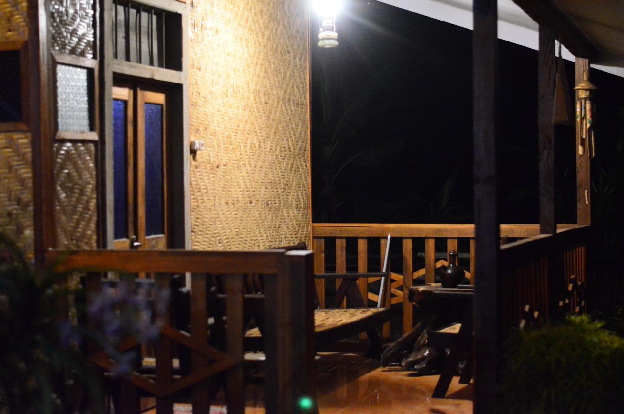 Banyu Homestay Banyuwangi  Luaran gambar